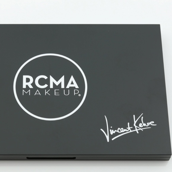 RMCA VK Foundation/Concealer Palette #11 - MUA RETIREMENT SALE! - Picture 6 of 6